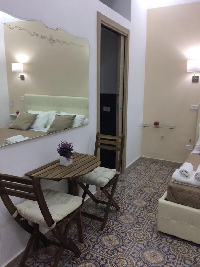 Decumani Prestige Bed and Breakfast Nápoles Exterior foto